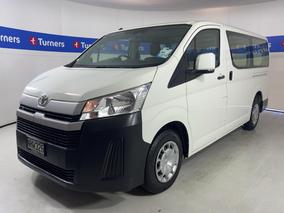 Photo '4' of Toyota Hiace