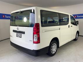 Photo '7' of Toyota Hiace