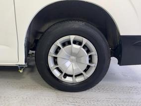 Photo '11' of Toyota Hiace