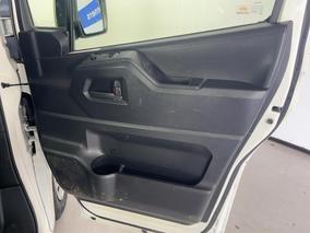 Photo '15' of Toyota Hiace