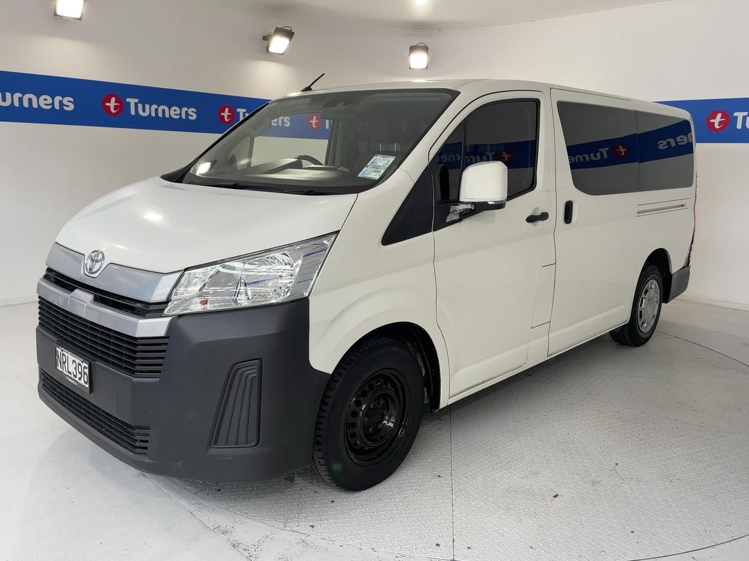Photo '4' of Toyota Hiace