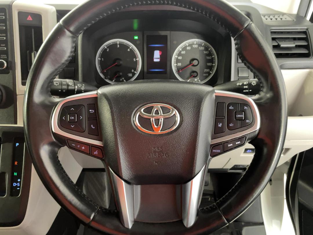 Photo '26' of Toyota Hiace