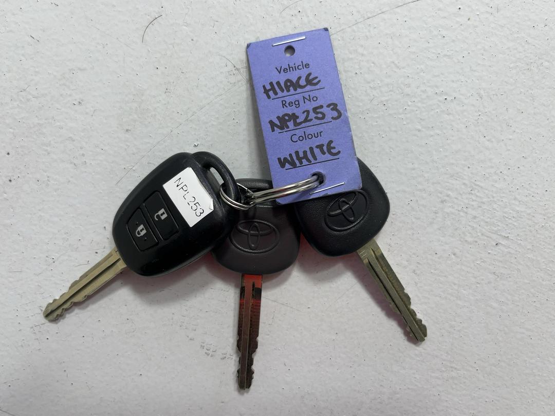 Photo '21' of Toyota Hiace