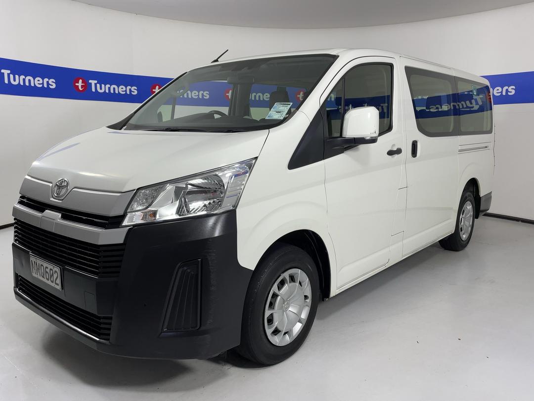 Photo '4' of Toyota Hiace