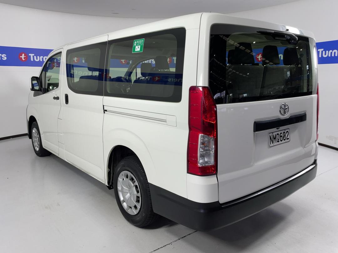 Photo '5' of Toyota Hiace