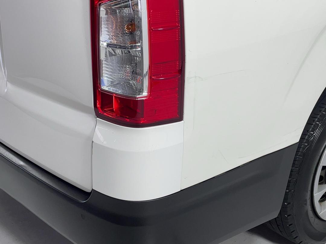Photo '26' of Toyota Hiace