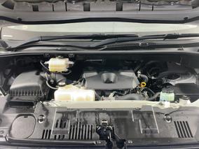 Photo '13' of Toyota Hiace