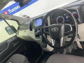 Photo '17' of Toyota Hiace