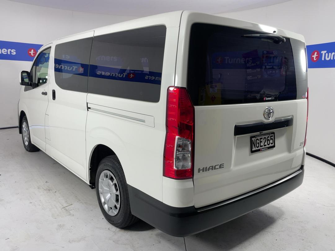 Photo '5' of Toyota Hiace