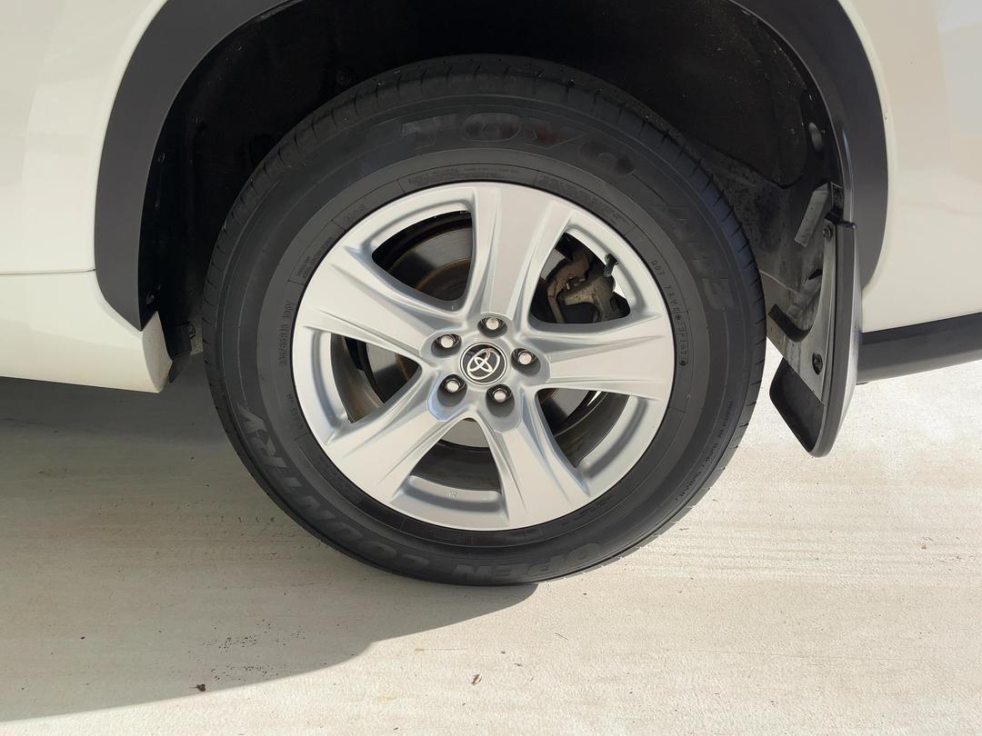 Photo '11' of Toyota Highlander