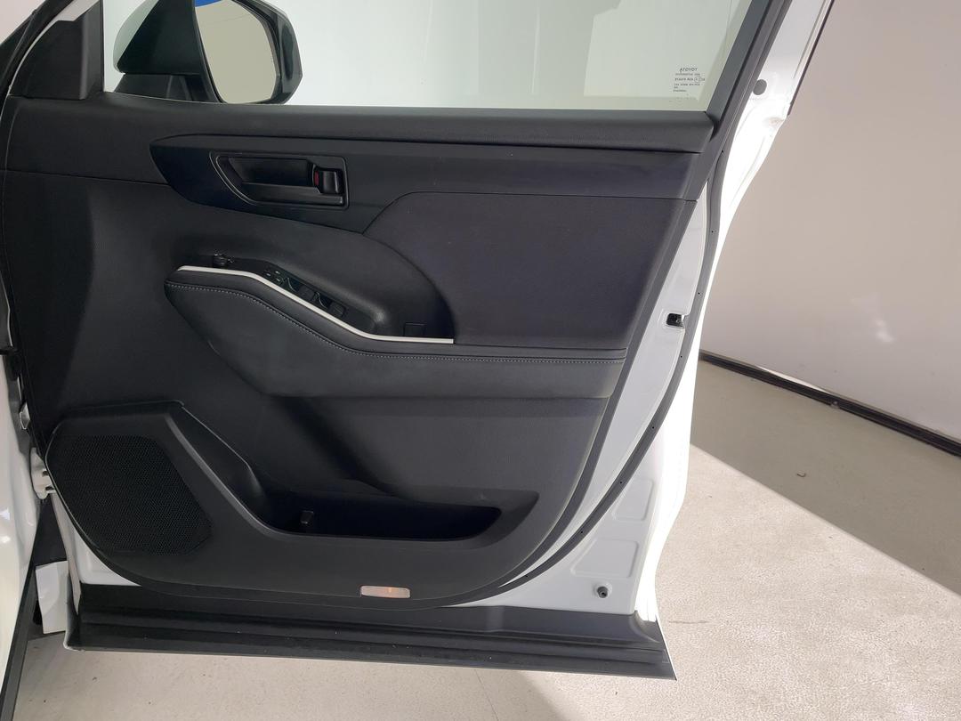 Photo '15' of Toyota Highlander