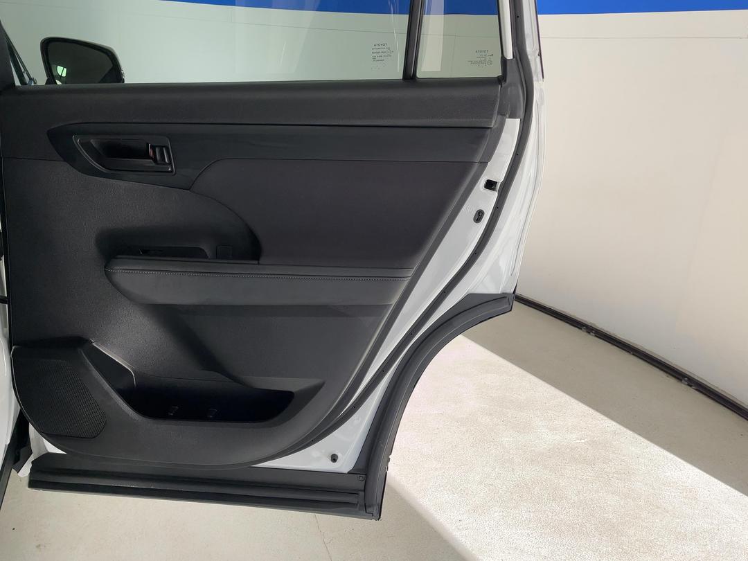 Photo '19' of Toyota Highlander