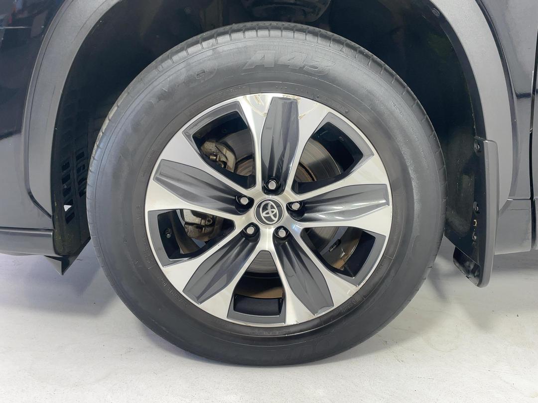 Photo '10' of Toyota Highlander