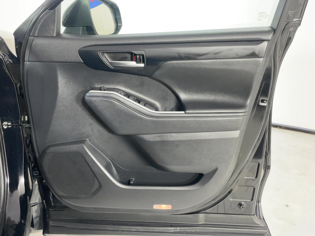 Photo '15' of Toyota Highlander