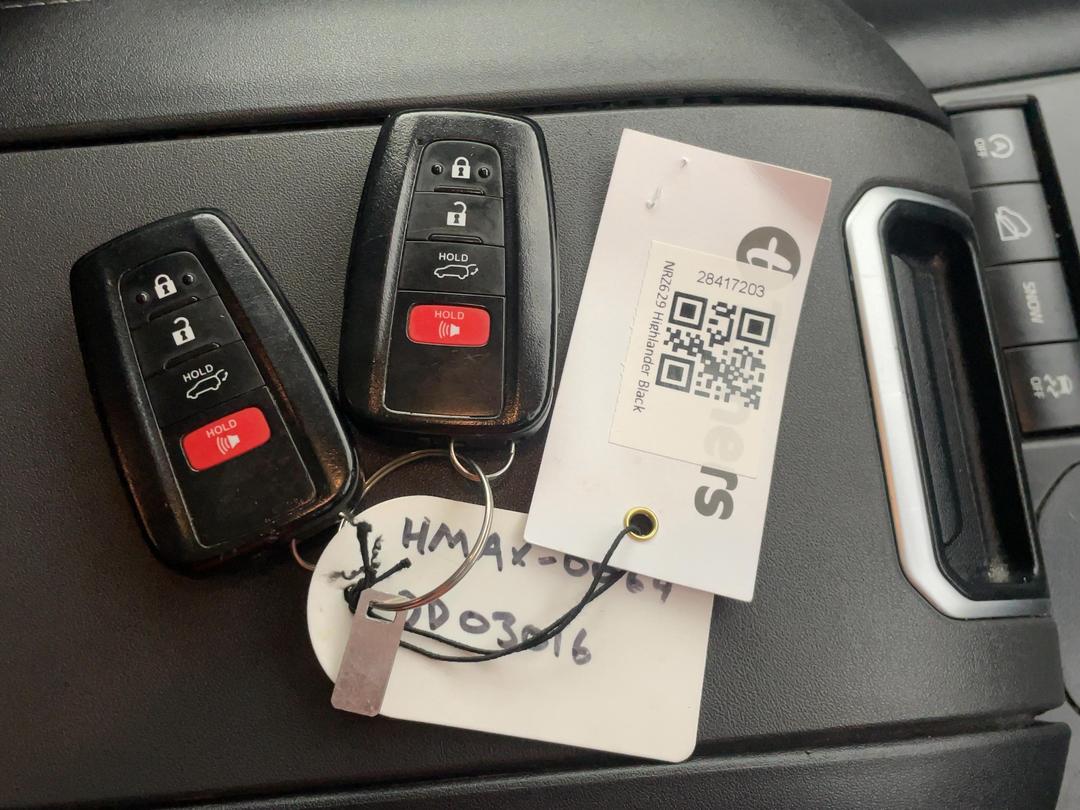 Photo '22' of Toyota Highlander