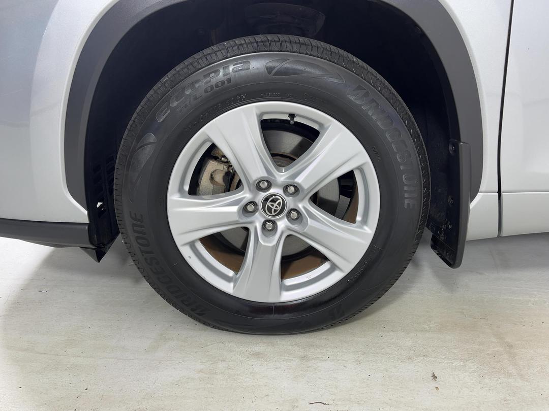 Photo '10' of Toyota Highlander