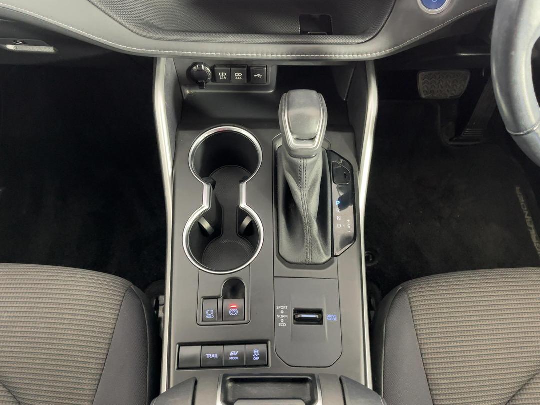 Photo '18' of Toyota Highlander
