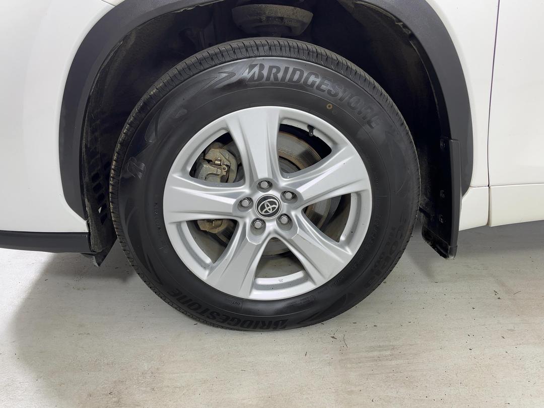 Photo '10' of Toyota Highlander