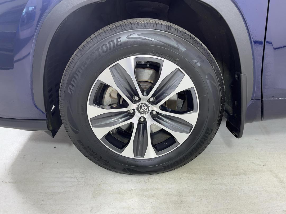 Photo '10' of Toyota Highlander