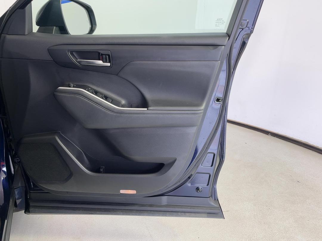 Photo '15' of Toyota Highlander