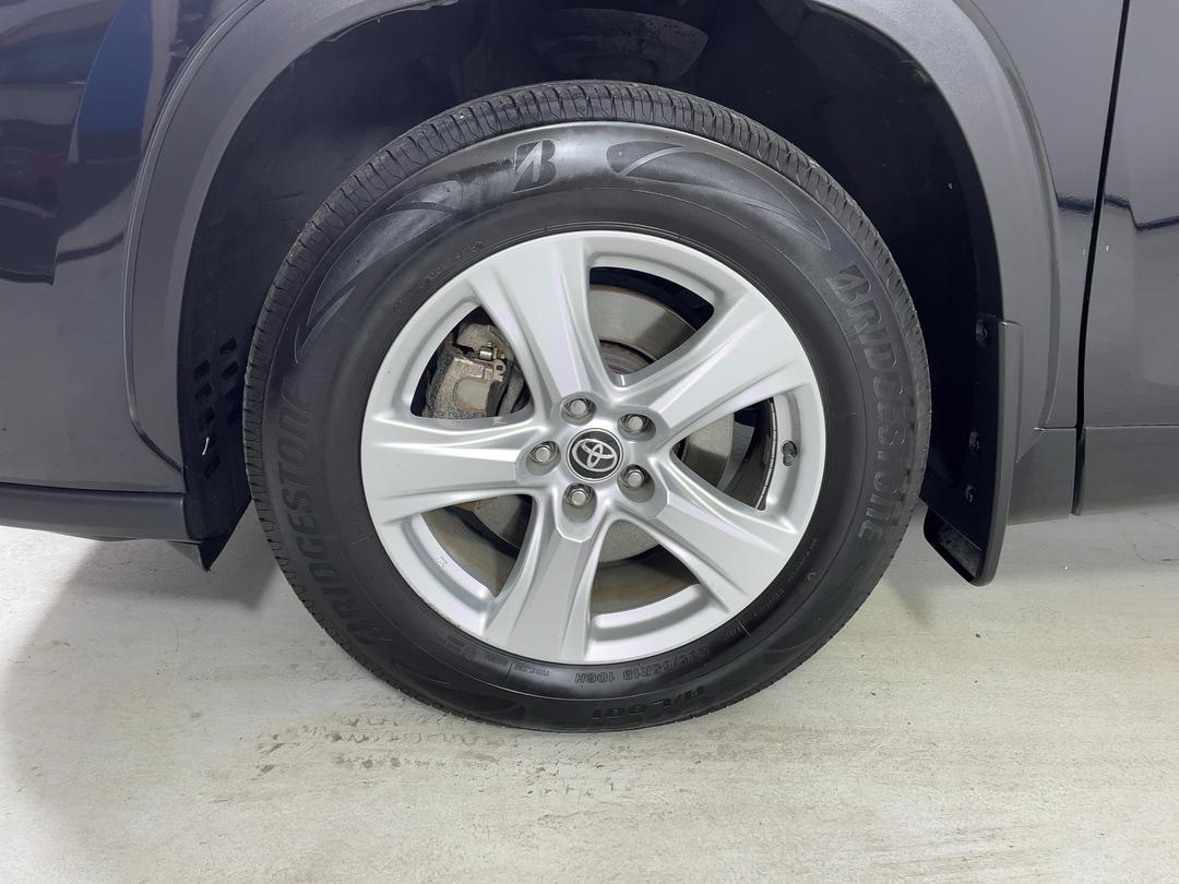 Photo '10' of Toyota Highlander