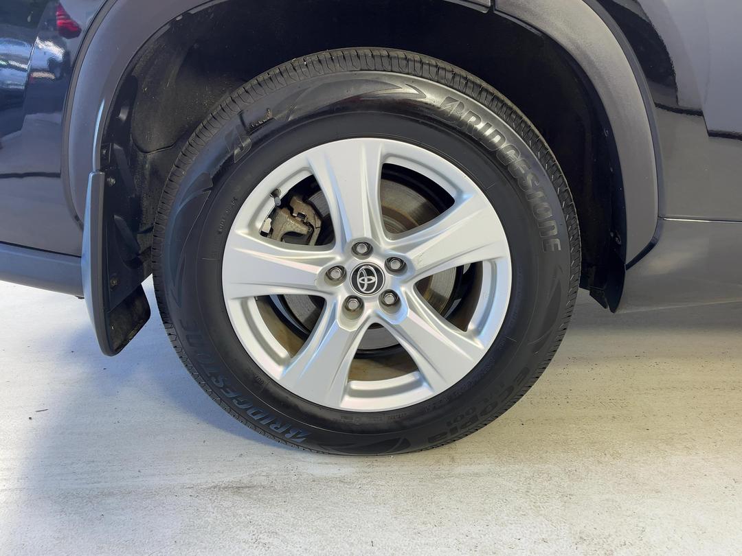 Photo '12' of Toyota Highlander