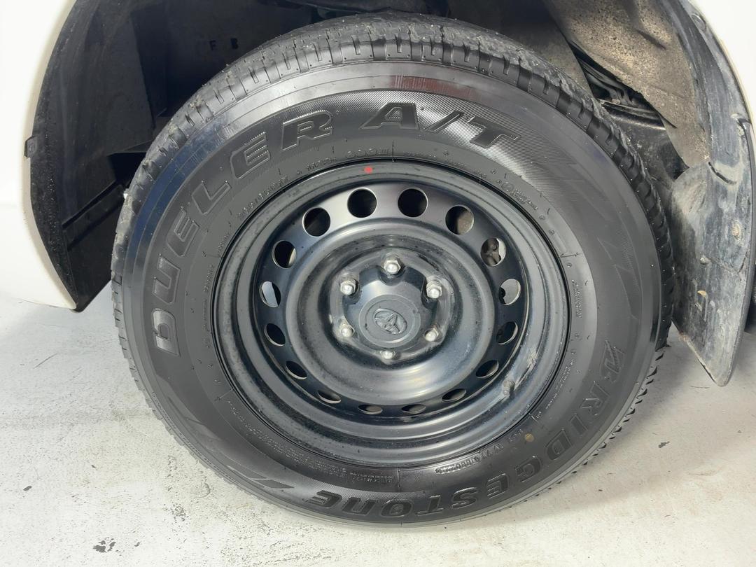Photo '10' of Toyota Hilux