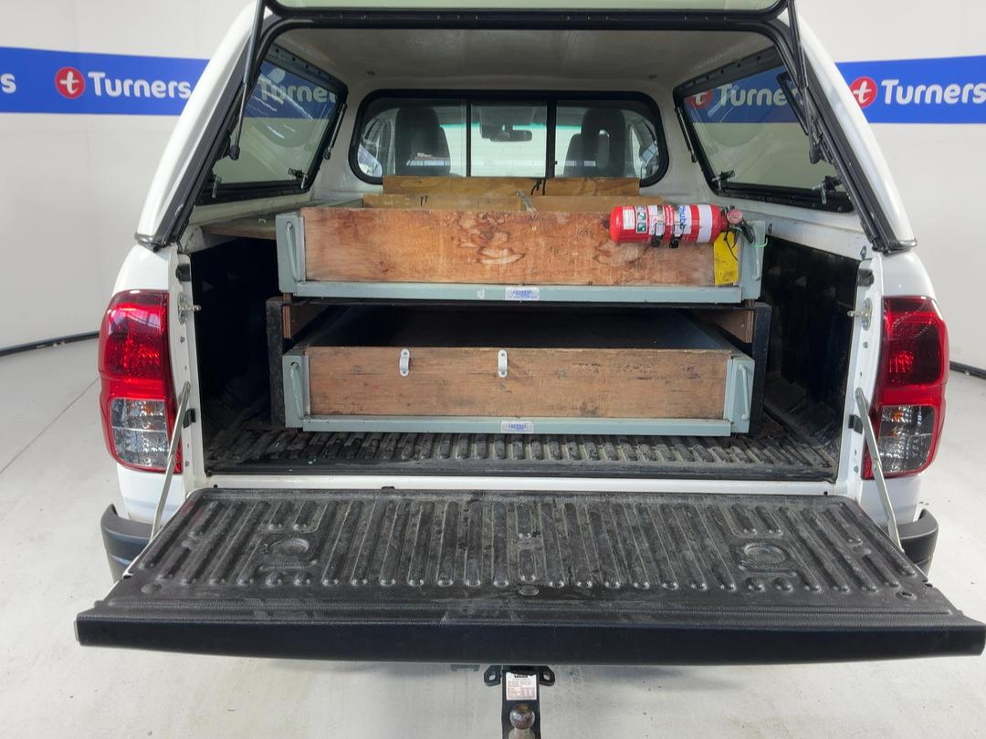 Photo '14' of Toyota Hilux