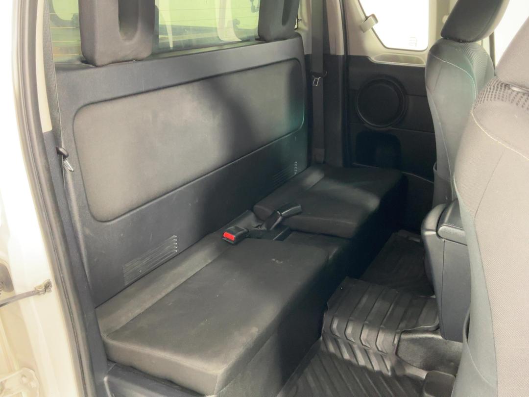 Photo '20' of Toyota Hilux