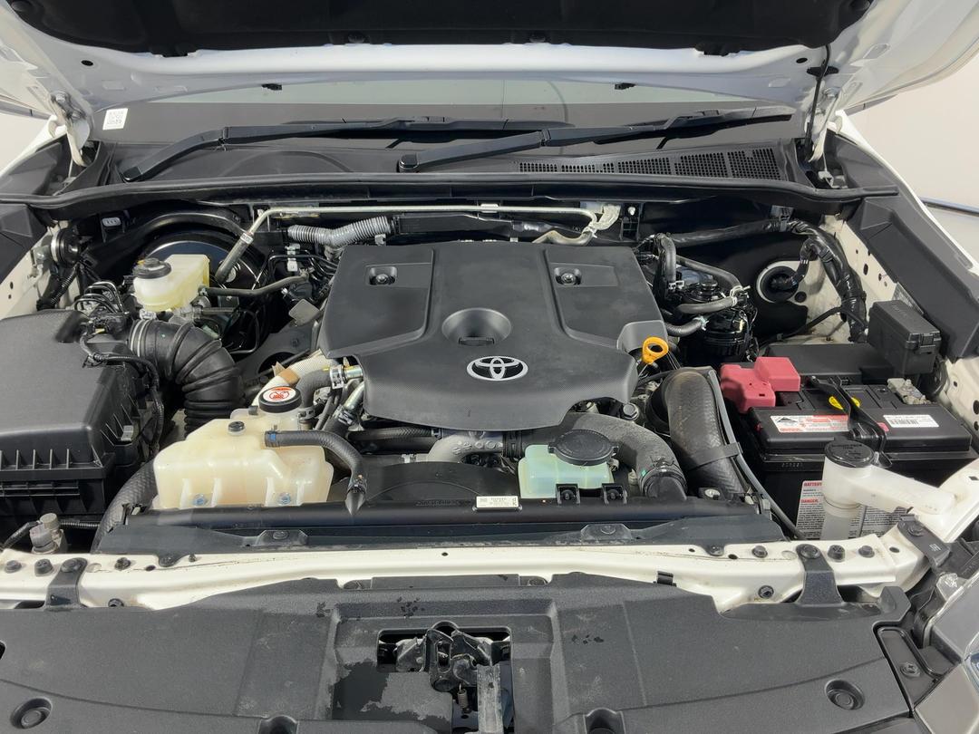 Photo '13' of Toyota Hilux