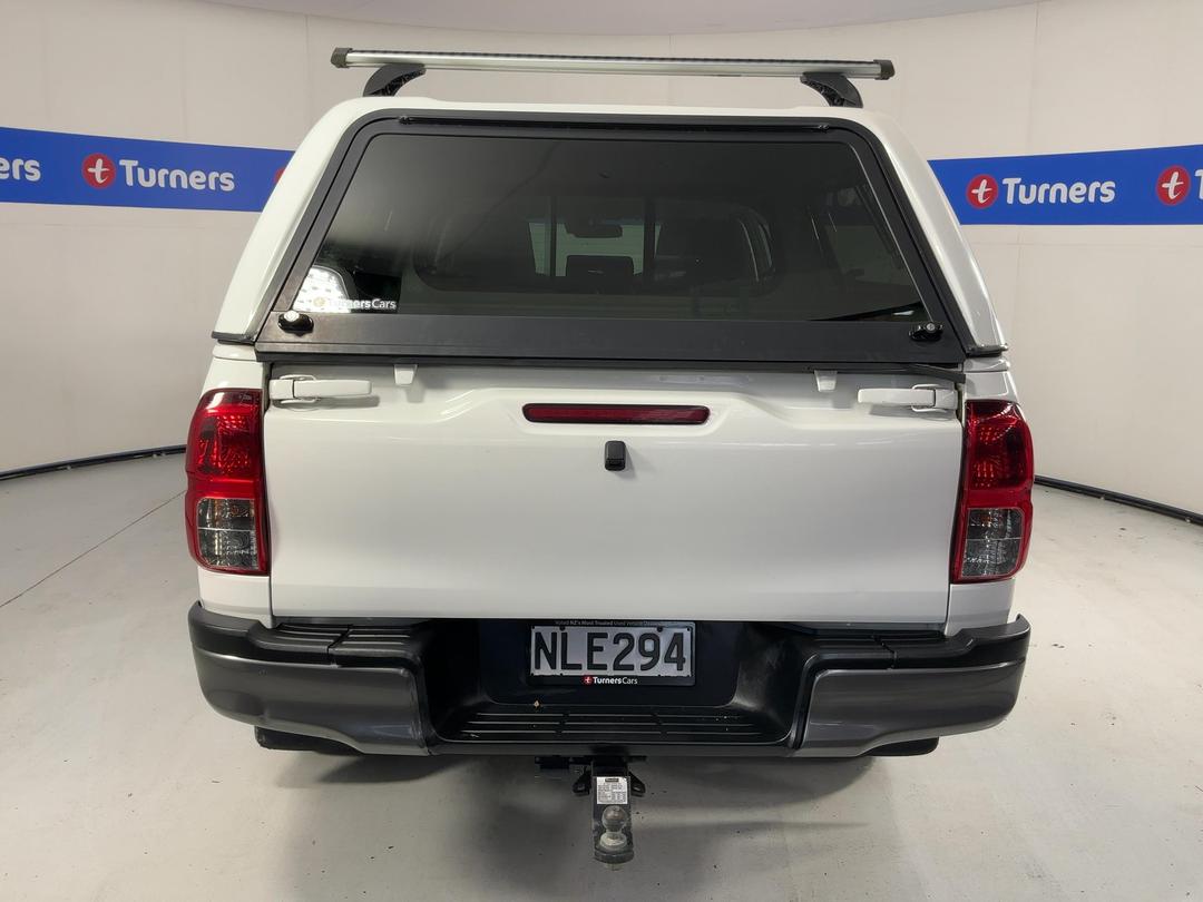 Photo '6' of Toyota Hilux