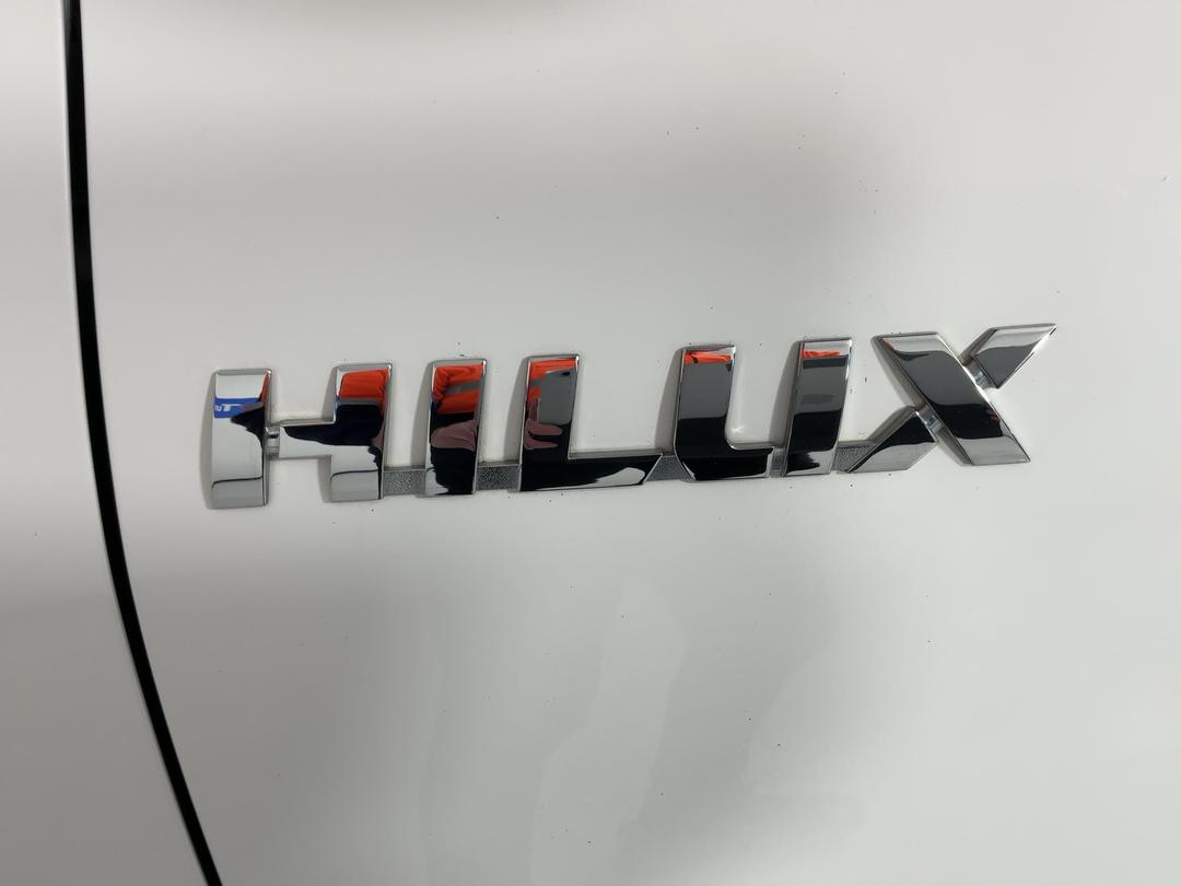 Photo '29' of Toyota Hilux