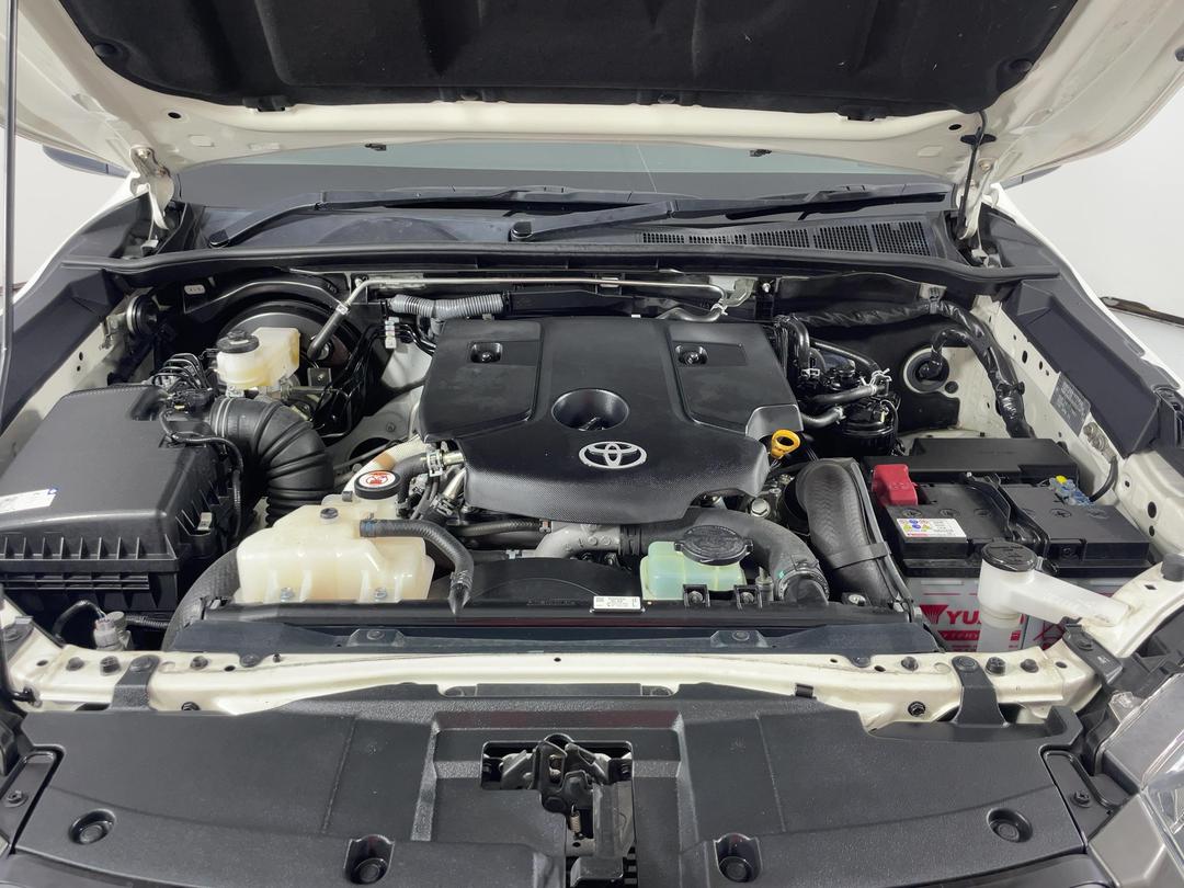 Photo '13' of Toyota Hilux