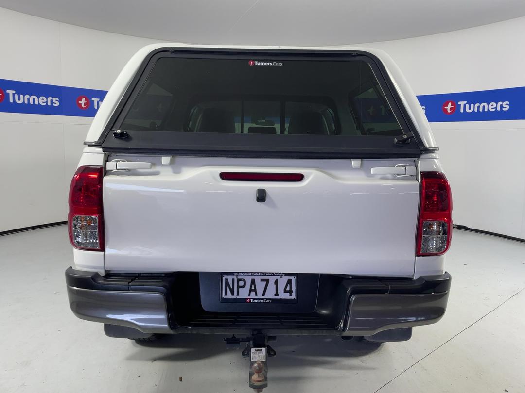 Photo '6' of Toyota Hilux