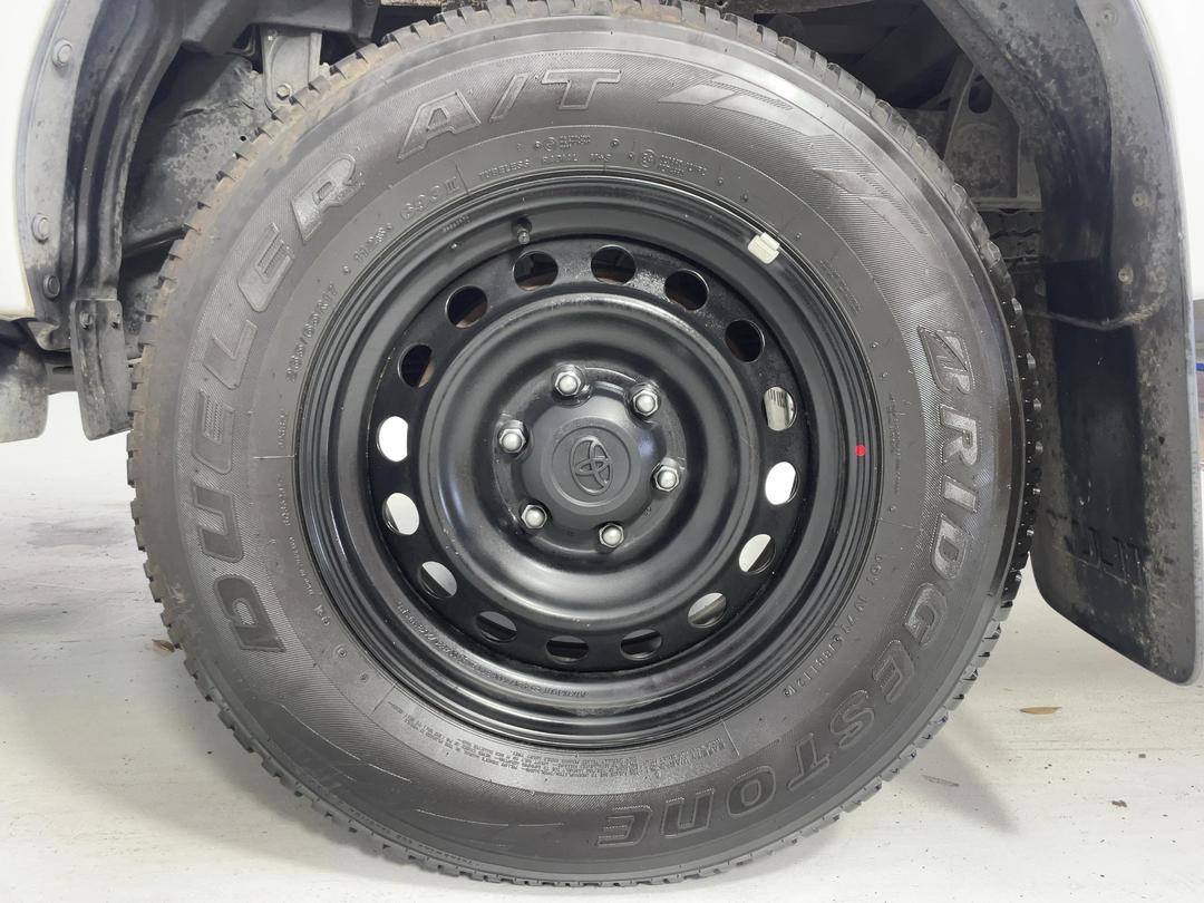 Photo '11' of Toyota Hilux