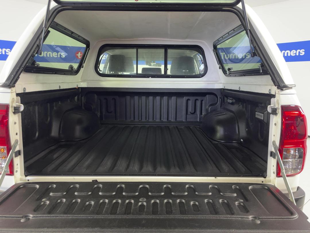 Photo '14' of Toyota Hilux