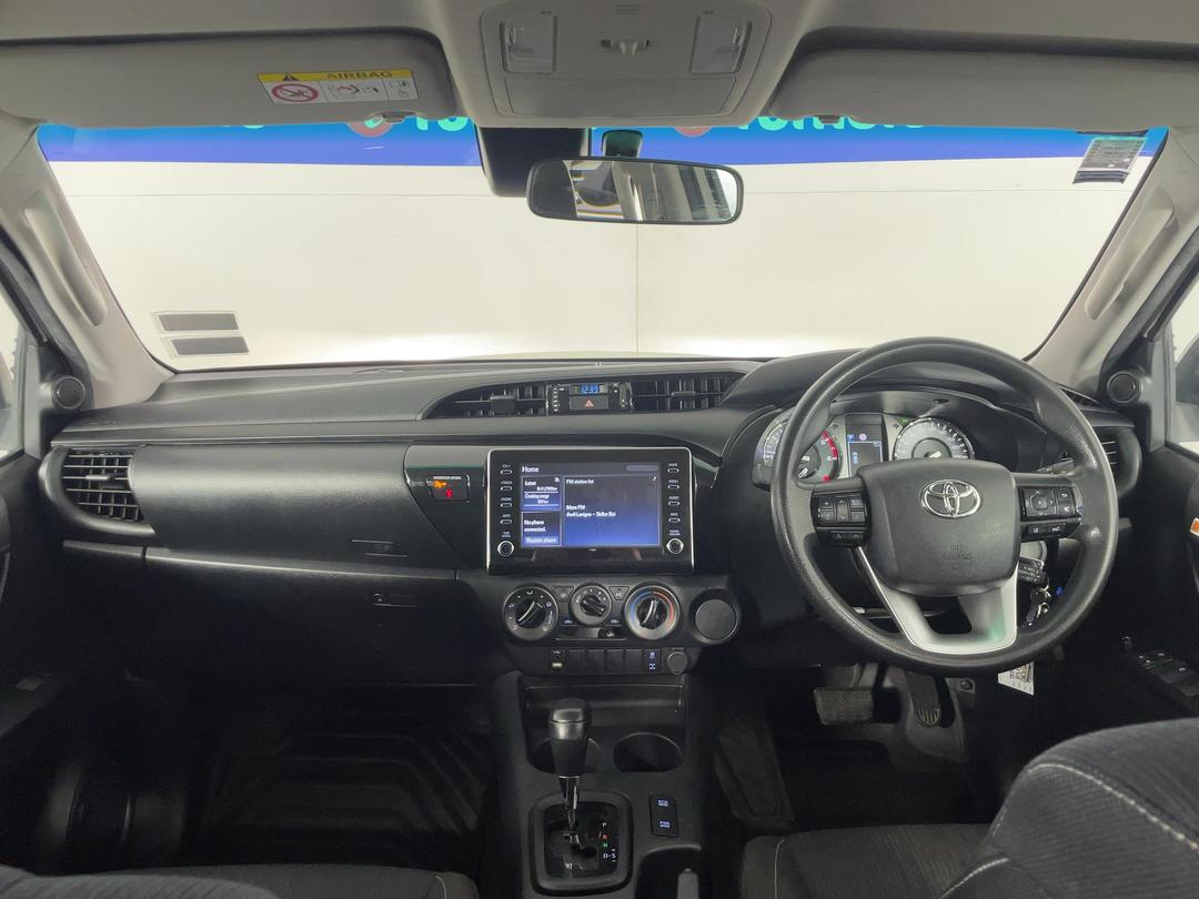Photo '17' of Toyota Hilux