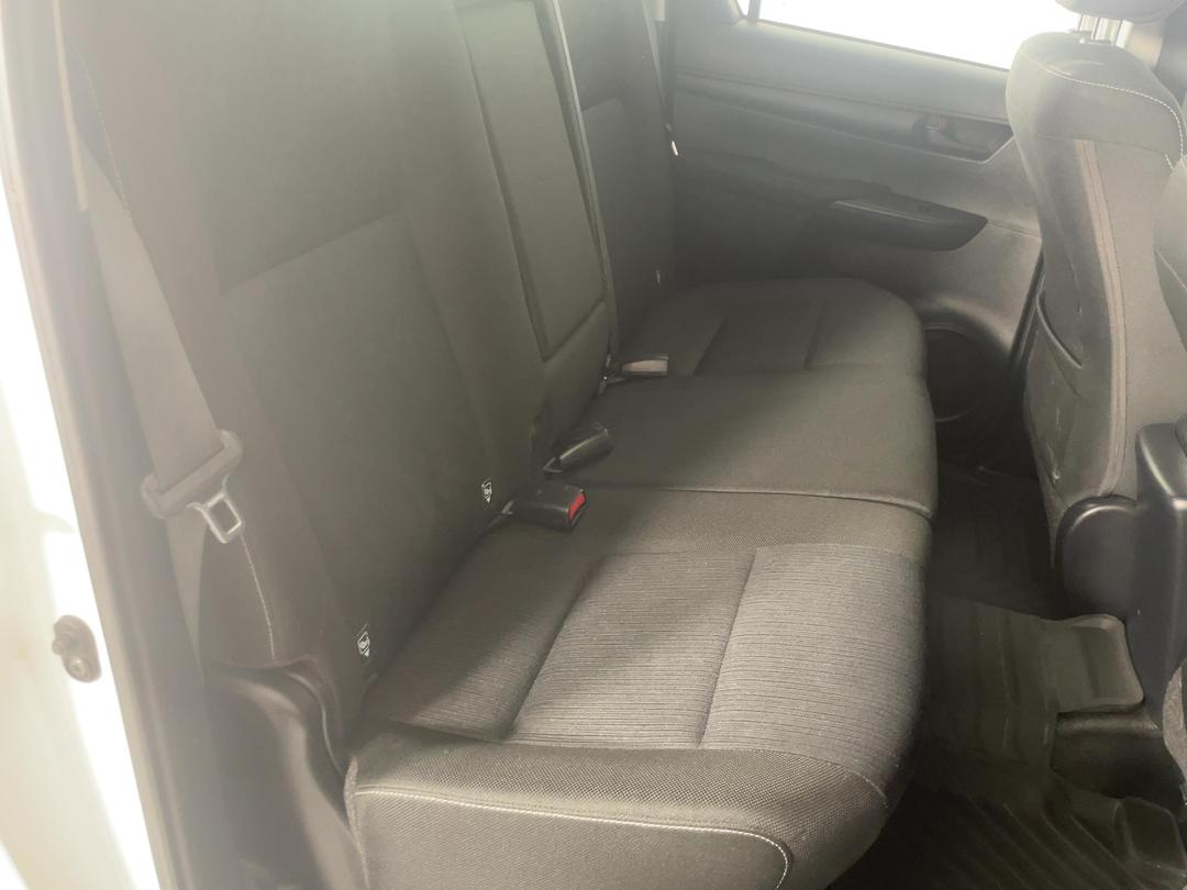 Photo '20' of Toyota Hilux