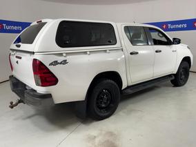Photo '7' of Toyota Hilux