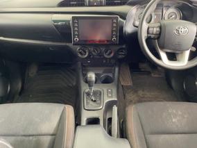 Photo '18' of Toyota Hilux