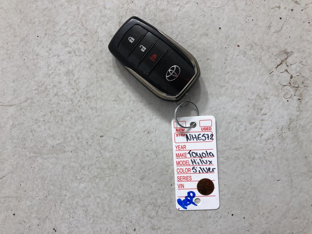 Photo '22' of Toyota Hilux