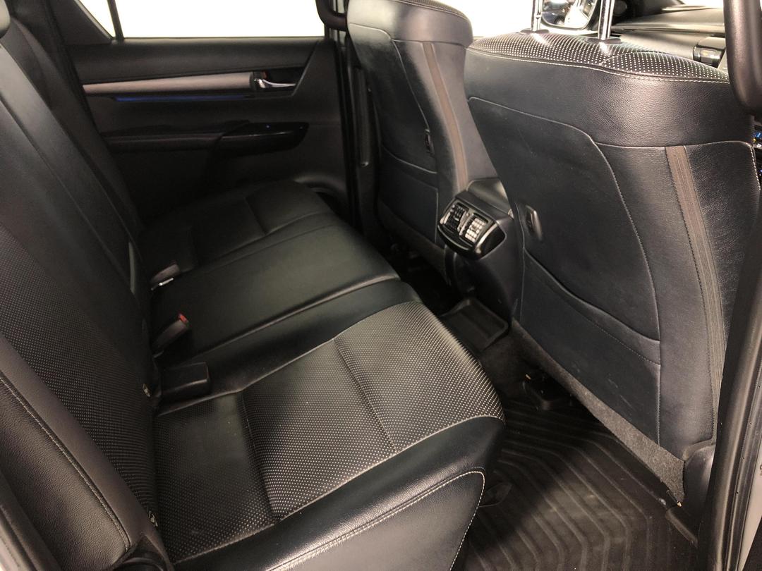 Photo '20' of Toyota Hilux