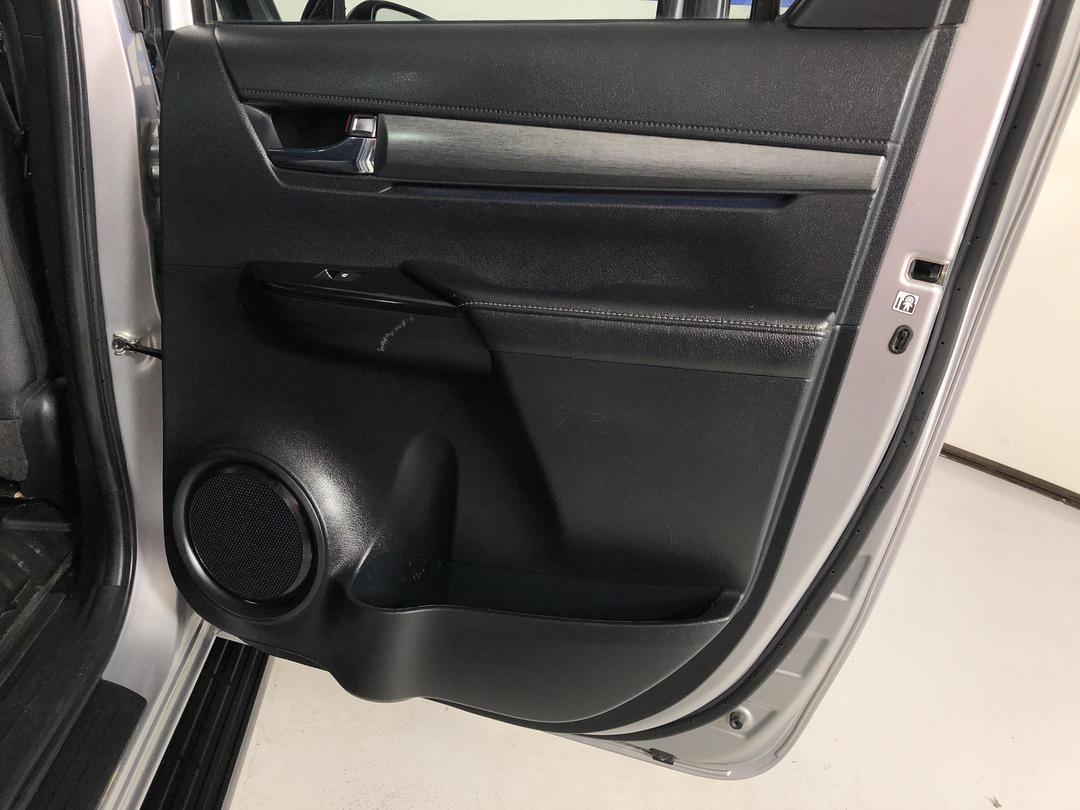 Photo '19' of Toyota Hilux