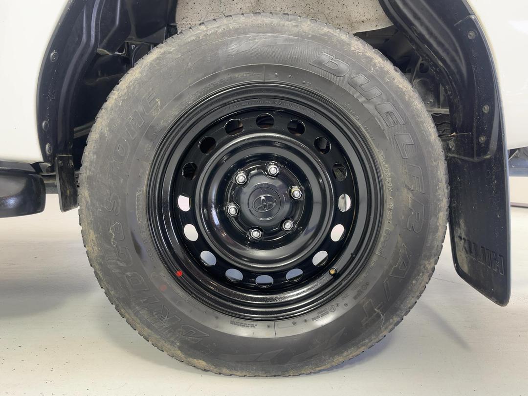 Photo '11' of Toyota Hilux