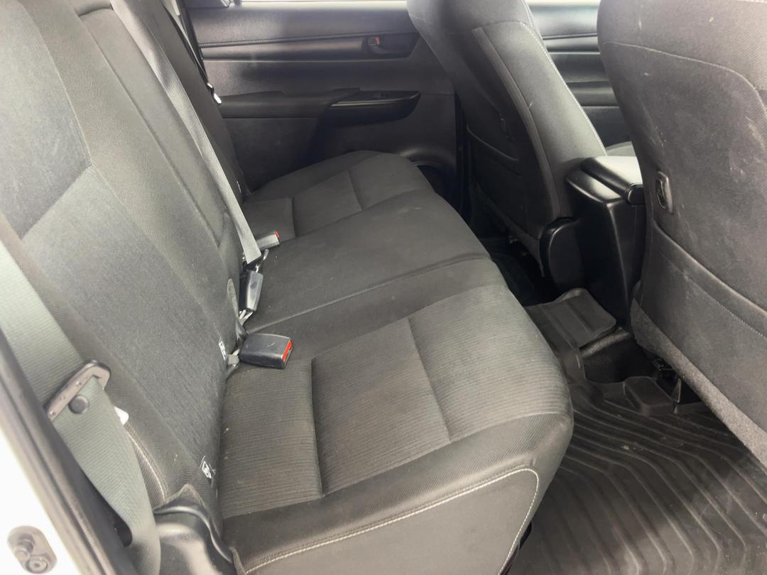 Photo '20' of Toyota Hilux