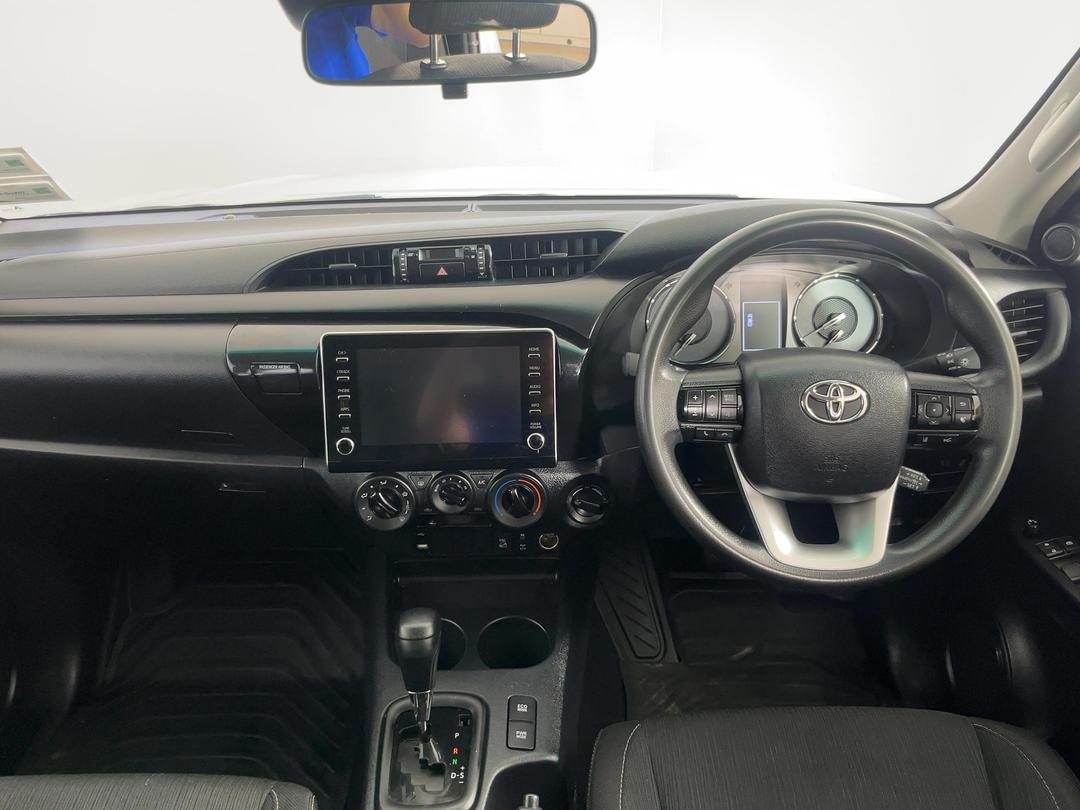 Photo '17' of Toyota Hilux