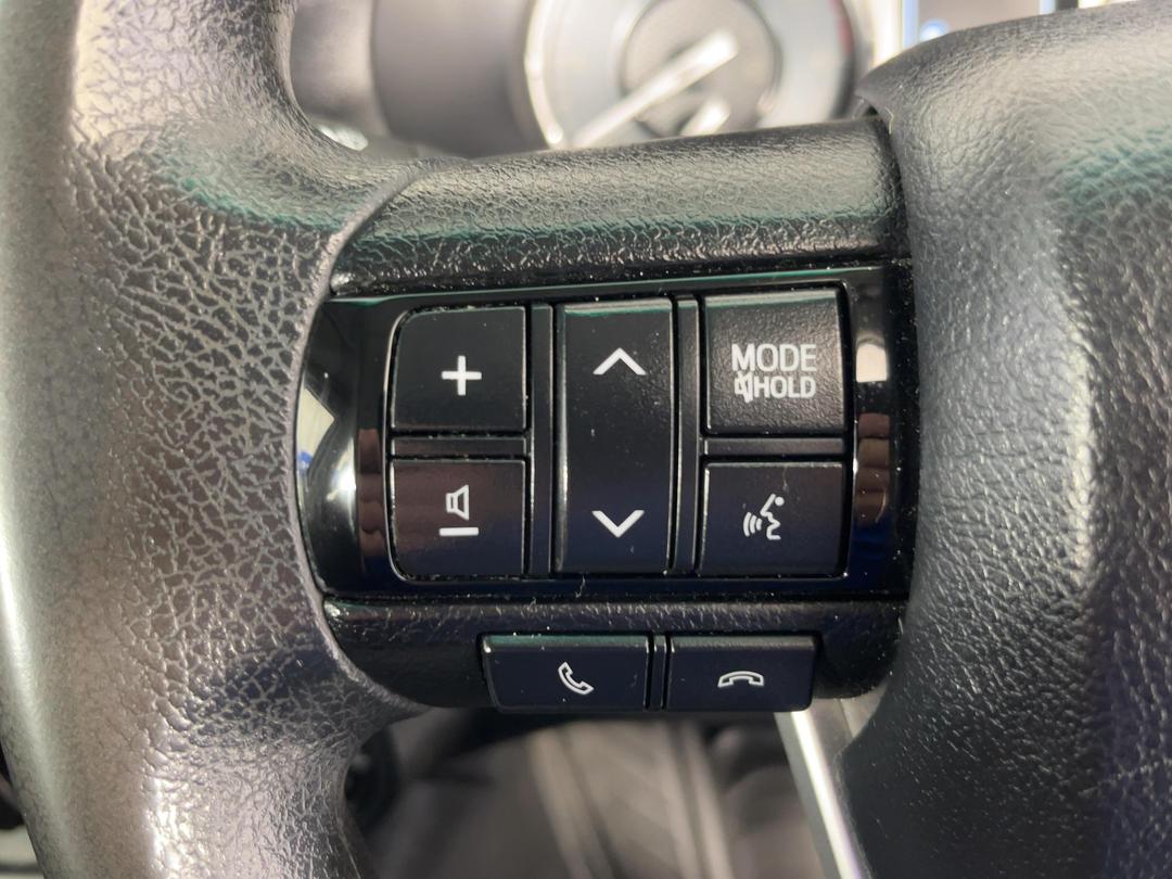 Photo '24' of Toyota Hilux