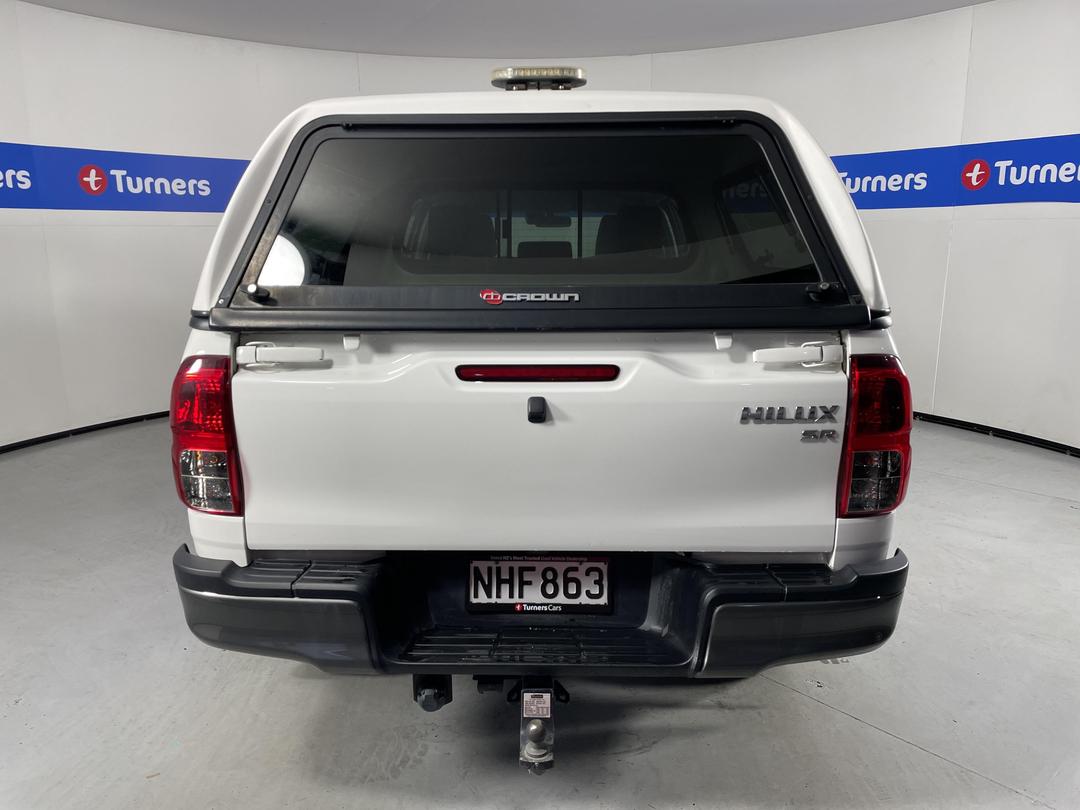 Photo '6' of Toyota Hilux