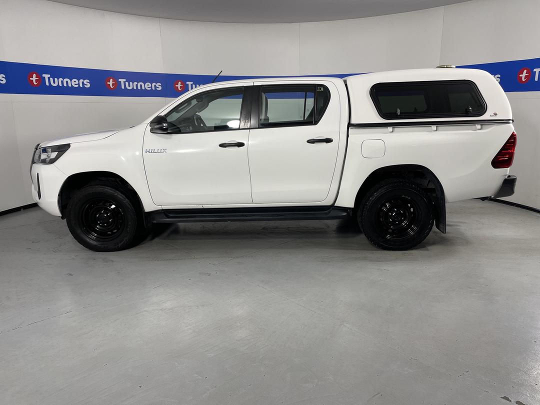 Photo '24' of Toyota Hilux