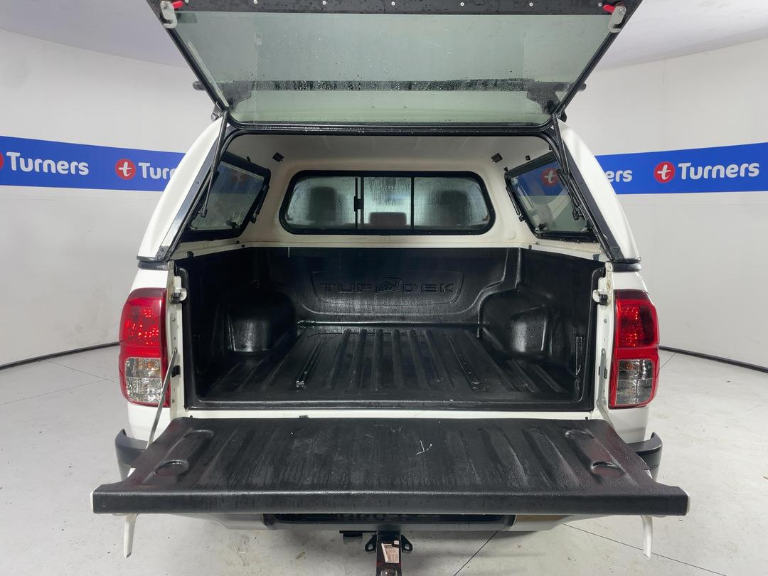 Photo '14' of Toyota Hilux